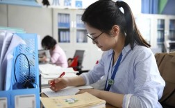 作业辅导班教室，为何成为家长们的新战场？