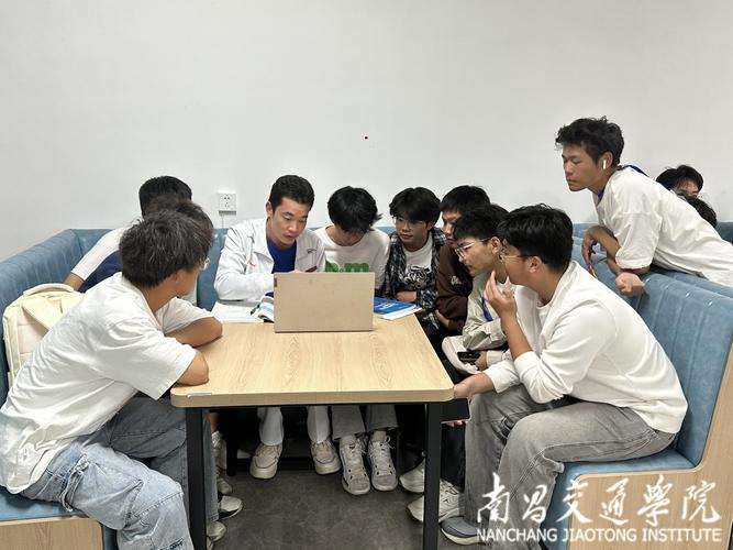 辅导员提问有何深意？-图2