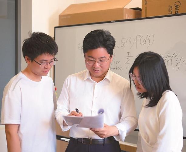 辅导员提问有何深意？-图1