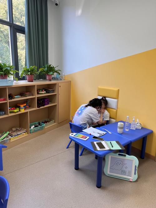 软萌辅导员-图1