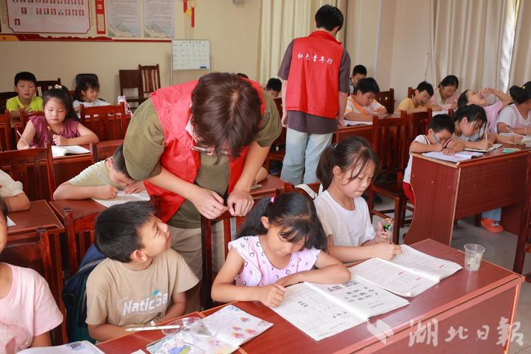 大学辅导员暑期如何调教学生？-图2