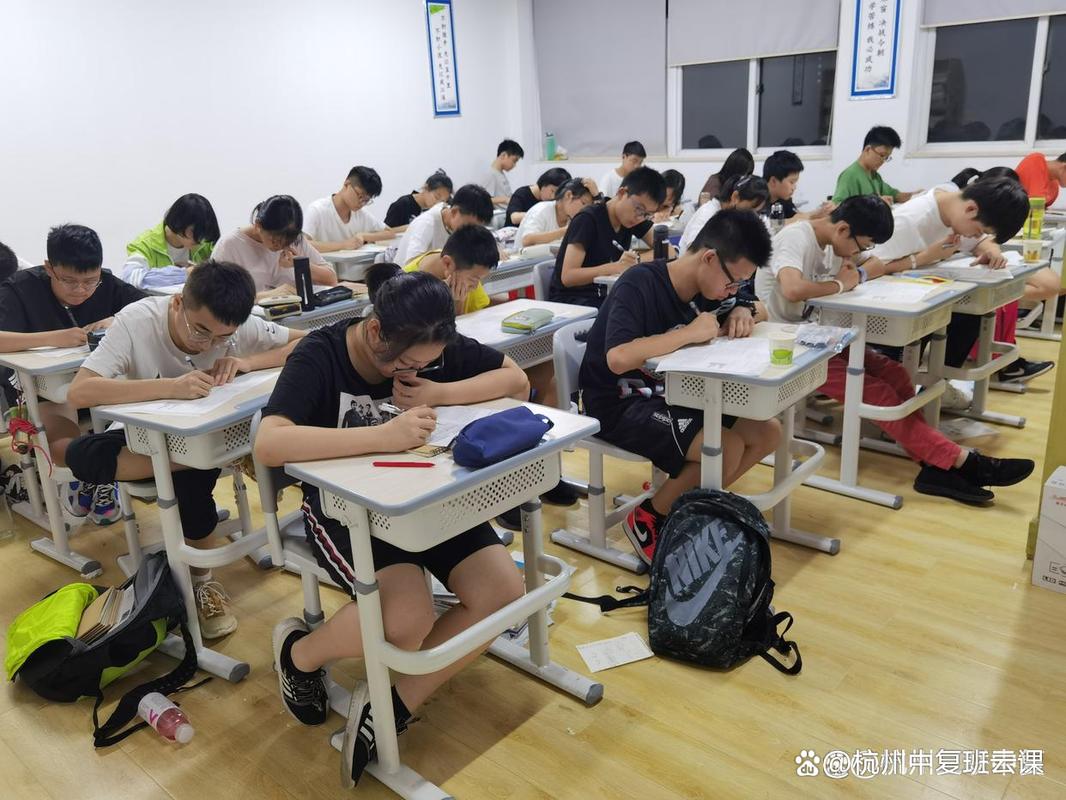 杭州成考辅导班哪家好？-图3