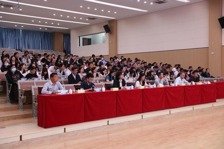 校企辅导员如何协同育人？-图1