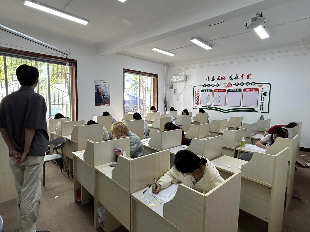 济南高新区辅导班-图2