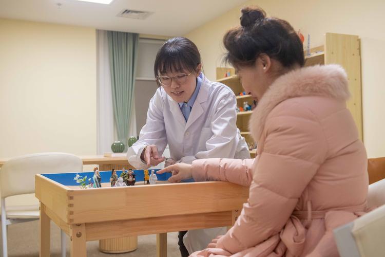 家庭心理辅导医生如何守护心灵健康？-图1