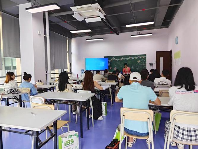 福州成人英语辅导班哪家更靠谱?-图2 福州成人英语辅导班哪家更靠谱?-图2