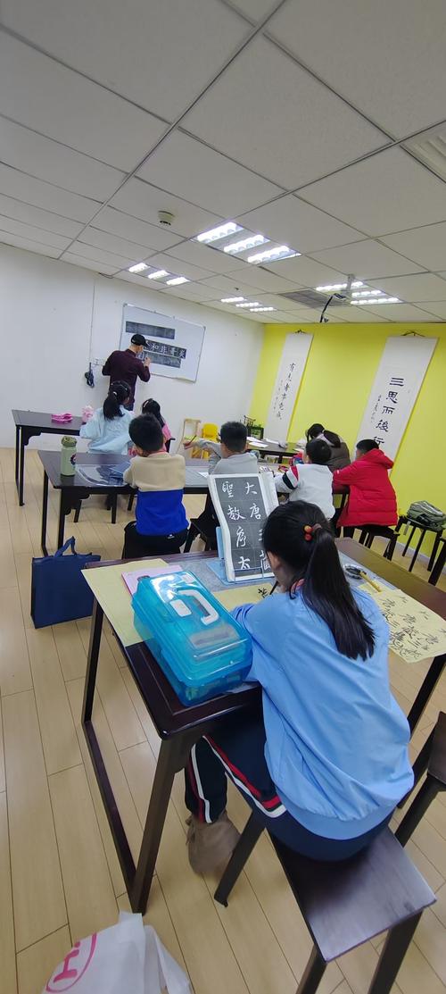 练字辅导班真能练好字吗？-图1