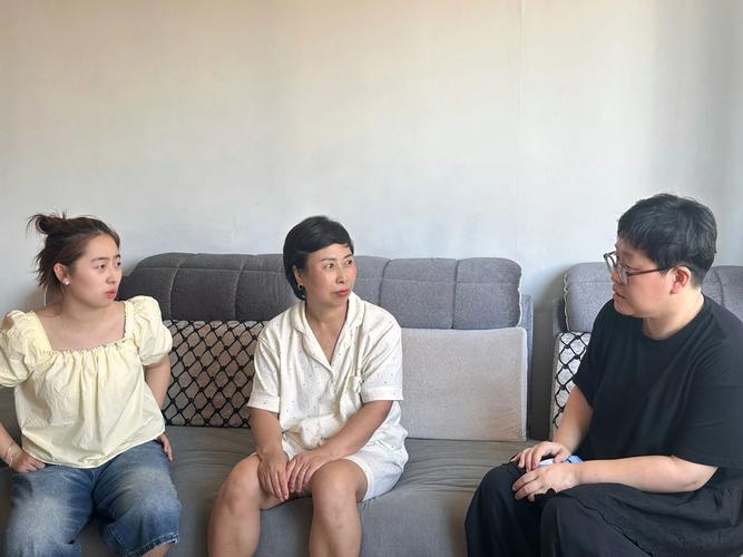 辅导员家访，为何走进学生家门？-图1