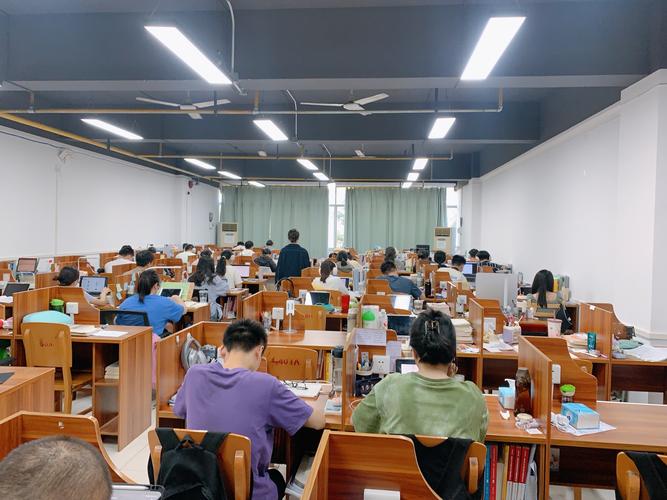 同济考研辅导班真能助力上岸吗？课程质量、师资力量与上岸率真实情况如何？-图3