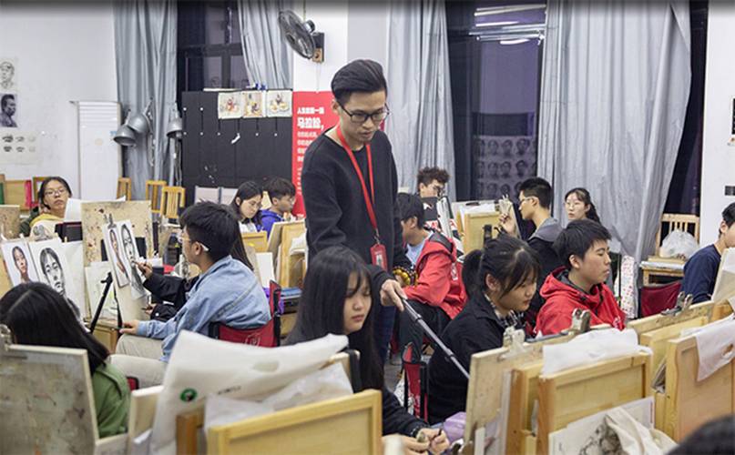 杭州作品集辅导哪家强？如何高效提升作品集质量？-图2