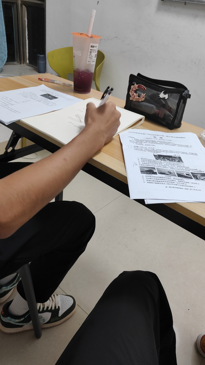 南宁物理辅导效果如何提升?-图2 南宁物理辅导效果如何提升?-图2