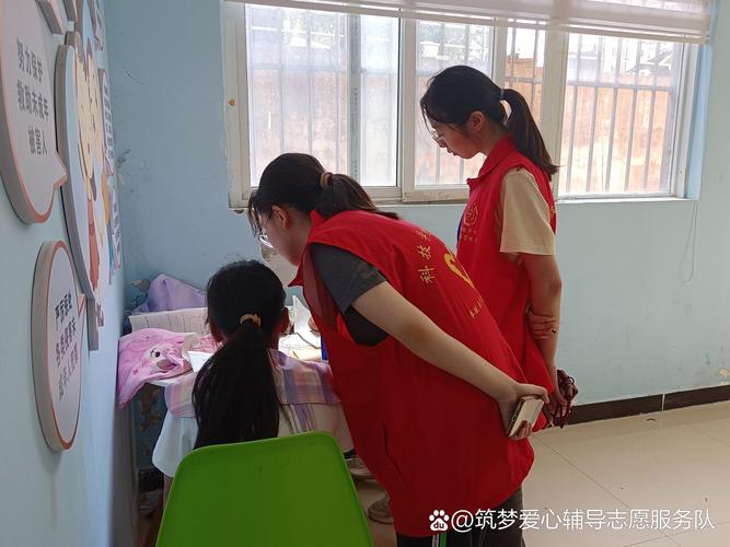 社区辅导员具体负责哪些工作？-图2