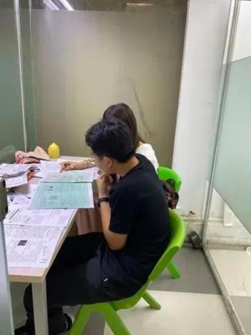 辅导员初见学生,如何快速拉近距离?-图1 辅导员初见学生,如何快速拉近距离?-图1