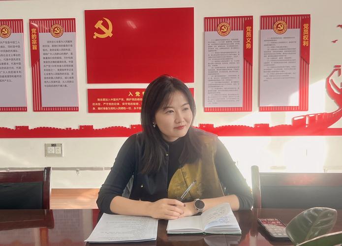 辅导员的工作重心究竟是什么？-图2